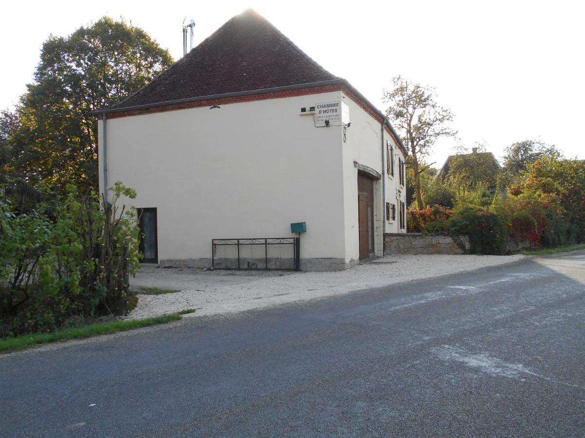 Chez Scallan B&B Sens sur Seille Eksteriør billede
